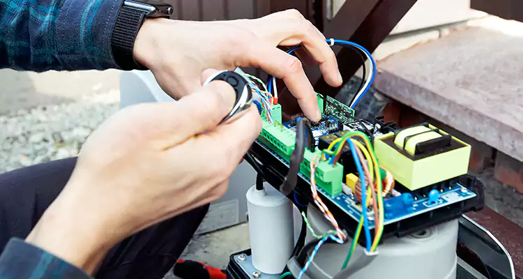 Automatic Driveway Gate Repair in Eustis, FL