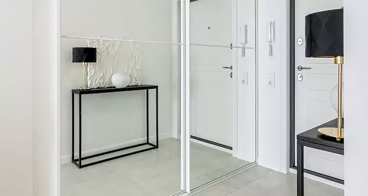 Mirrored Bifold Closet Doors Repair in Eustis, FL