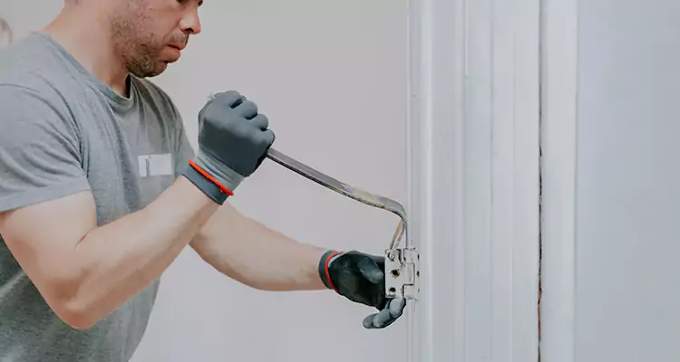 Cracked Door Jamb Repair in Eustis, FL