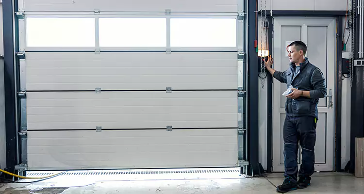 Modern Overhead Door Repair in Eustis, FL