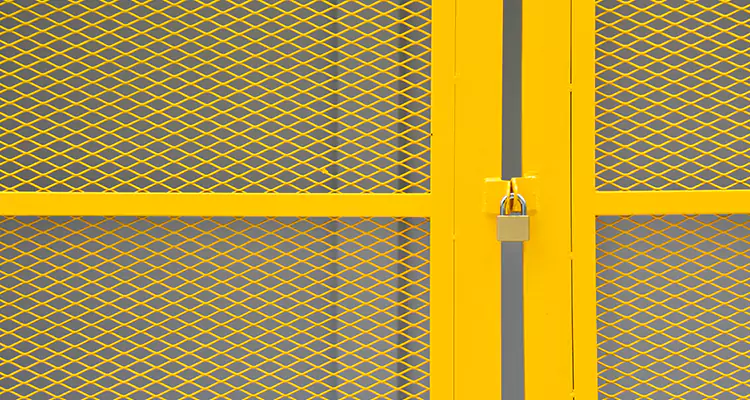 Exterior Sliding Screen Door Replacement in Eustis, FL