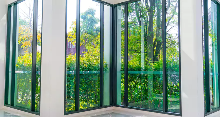 Emergency Balcony Door Glass Repair in Eustis, FL