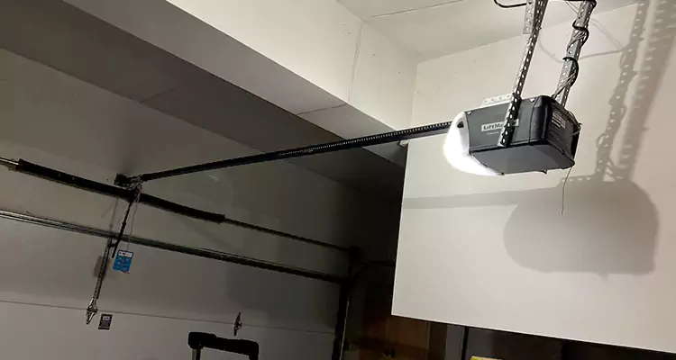 Linear Garage Door Opener Repair in Eustis, FL