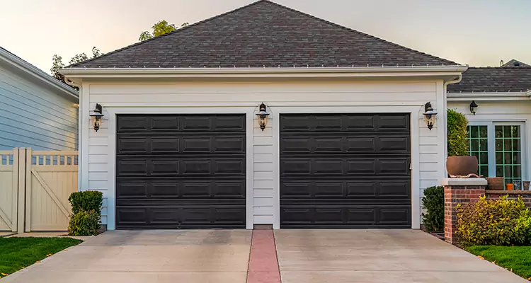 Residential Local Garage Door Repair in Eustis, FL